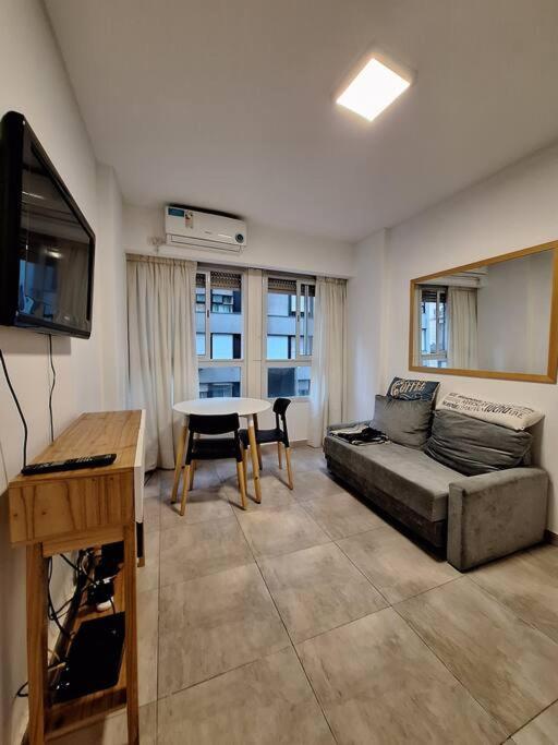 Excelente Depto Centro Buenos Aires. Appartement